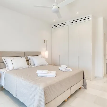 Raphael - Luxury And Serenity In Paros