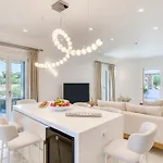 Raphael - Luxury And Serenity In Paros Vakantiehuis *