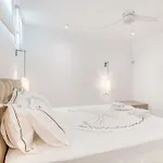 Vakantiehuis Raphael - Luxury And Serenity In Paros Naousa