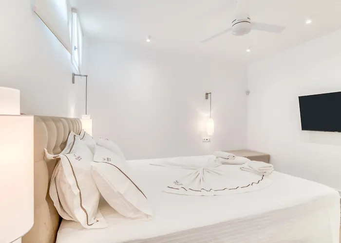 Ferienhaus Raphael - Luxury And Serenity In Paros Naoussa